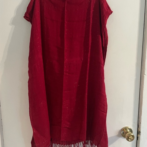 2 Elegant Red Women's Scarves - Picture 3 of 7